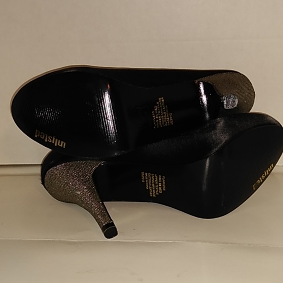 Women's Unlisted black heels - Picture 6 of 8